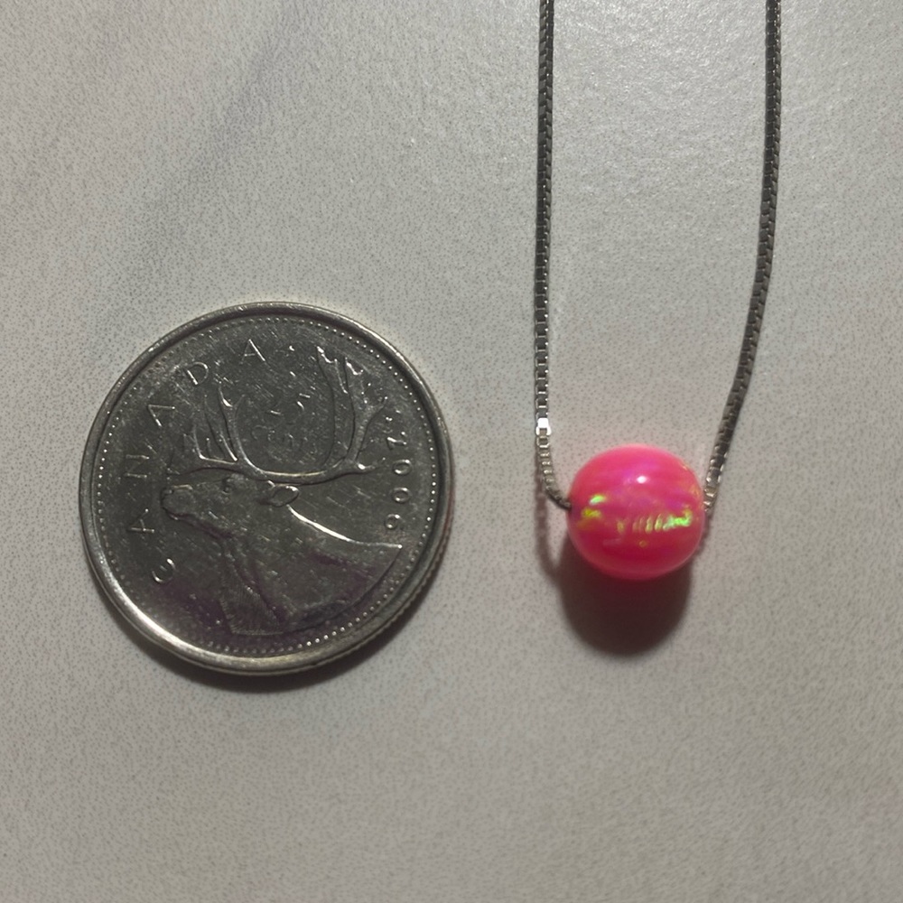 Pink synthetic opal bead on box chain sterling‎ silver 925.